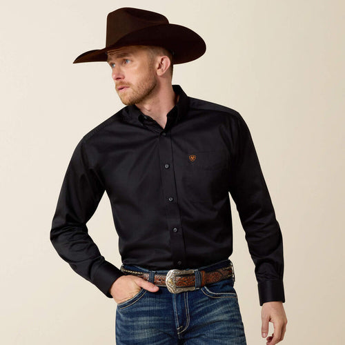 Ariat Men - Solid Twill Classic Fit Shirt (Black) 10000502