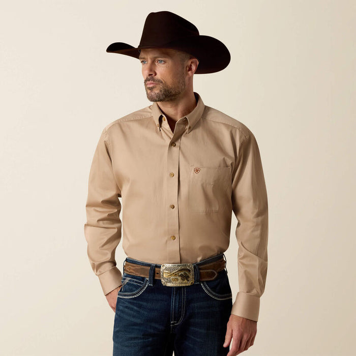 Ariat Men - Solid Twill Classic Fit Shirt (Khaki) 10000505