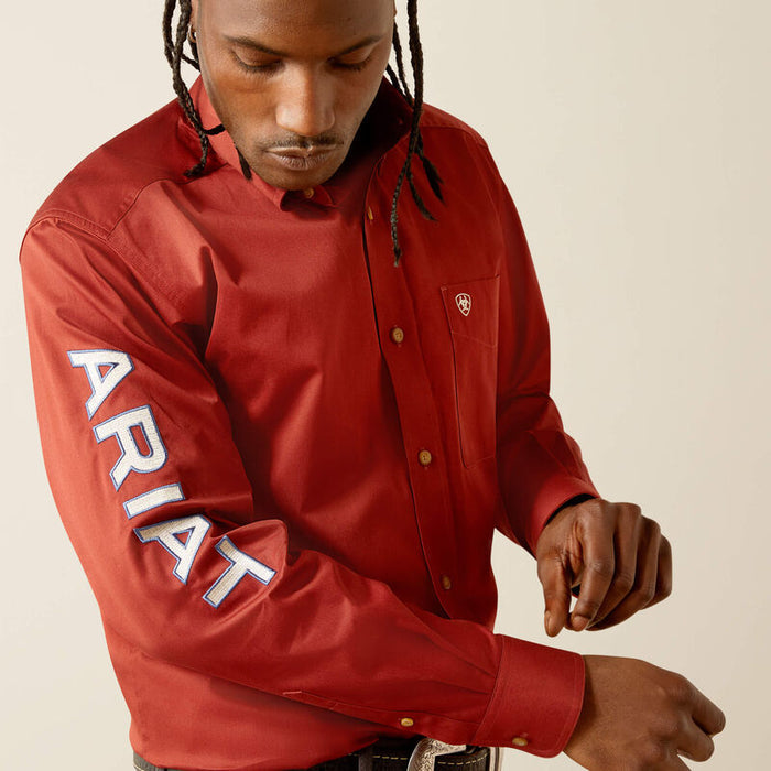 Ariat Men - Team Logo Twill Classic Fit Shirt (Dark Red) 10055288