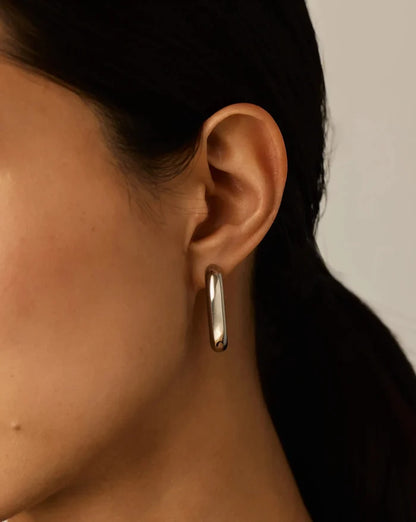 Chubby Oval Medium Hoop Earrings | Platinum Plated Earrings Missoma