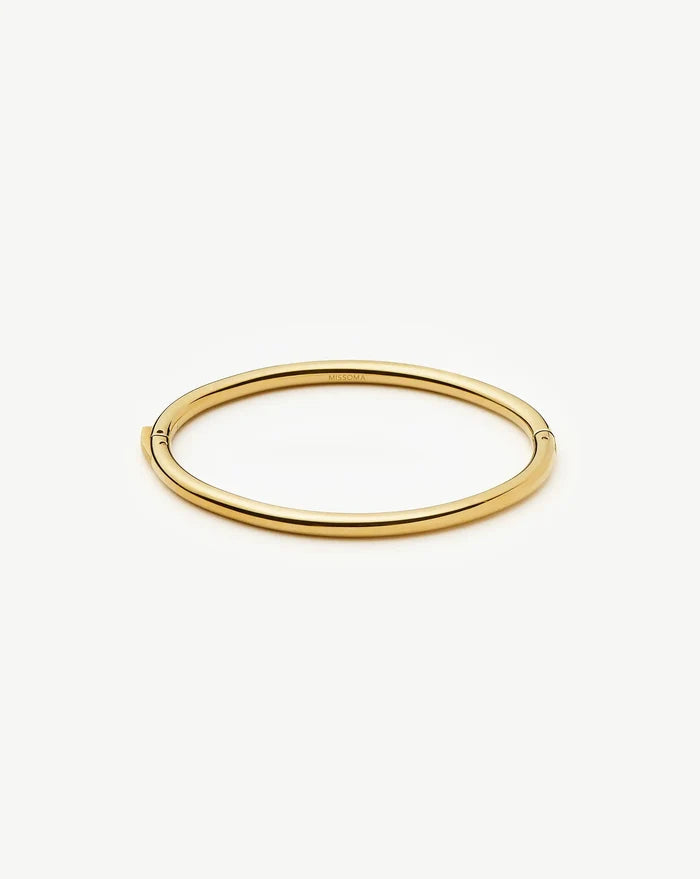 Classic Round Hinged Bangle | 18ct Gold Plated Bracelets Missoma