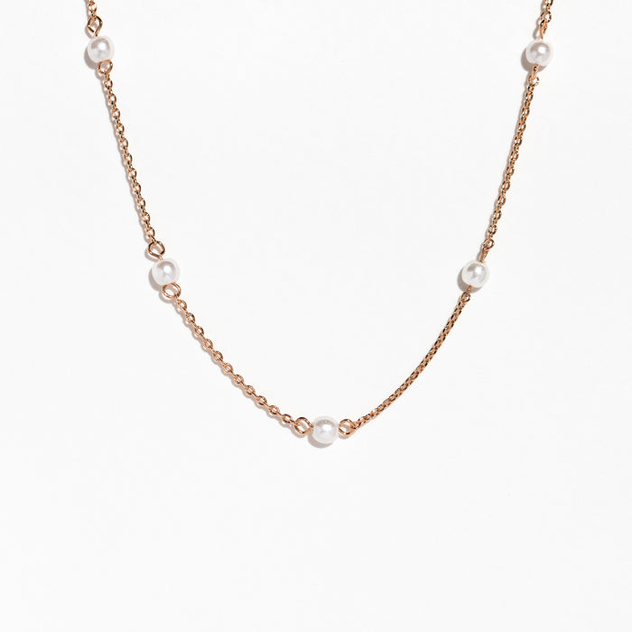 Delicate Pearl Necklace