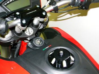 Handlebar Clamp Hyp 821 BM02D bm02A
