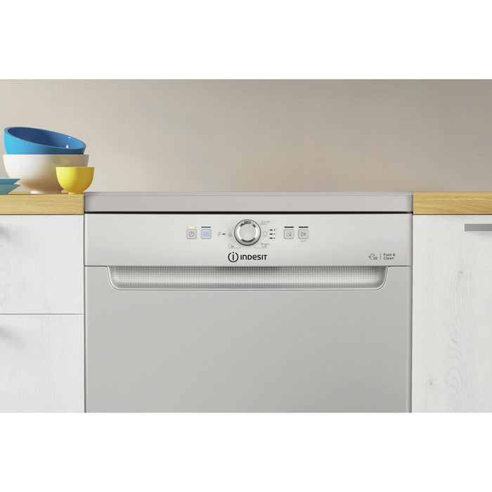 Indesit D2FHK26S Full Size Dishwasher with 14 Place Setting Silver Silver
