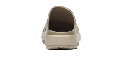 OOcloog Luxe Clog - Foliage back view