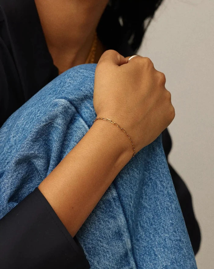 Mini Paperclip Chain Bracelet | 18ct Gold Plated Bracelets Missoma