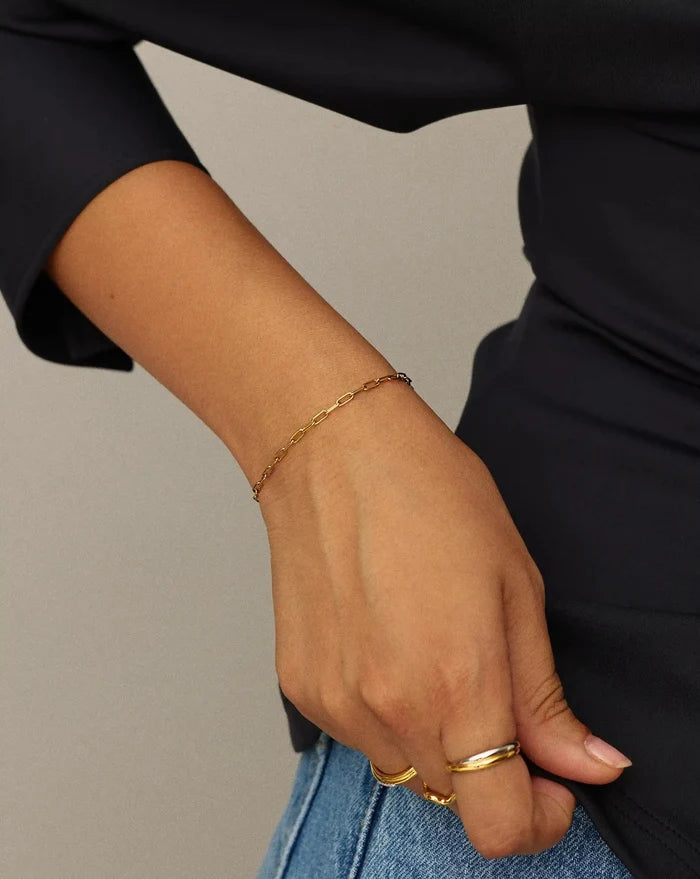 Mini Paperclip Chain Bracelet | 18ct Gold Plated Bracelets Missoma