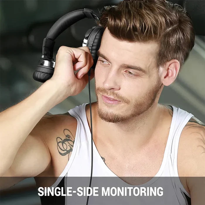 Man wearing headphones with text ’SINGLE-SIDE MONITORING’ overlaid at the bottom.