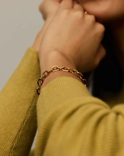 Square Paperclip Chain Bracelet | 18ct Gold Plated Bracelets Missoma