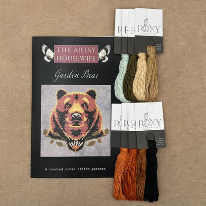The Artsy Housewife - Garden Bear - Chart IH and/or Roxy Floss Conversion