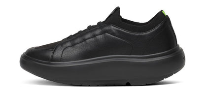 Women's Club+ Black Black medial view