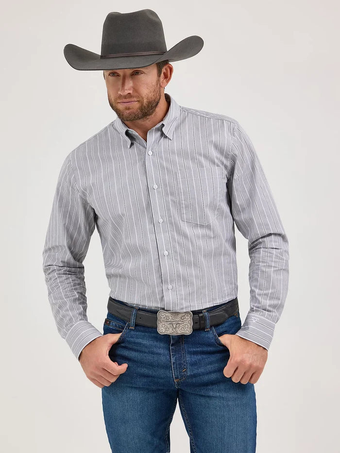 Wrangler Men - Cody Johnson Button Down (Charcoal Stripe) 112369538