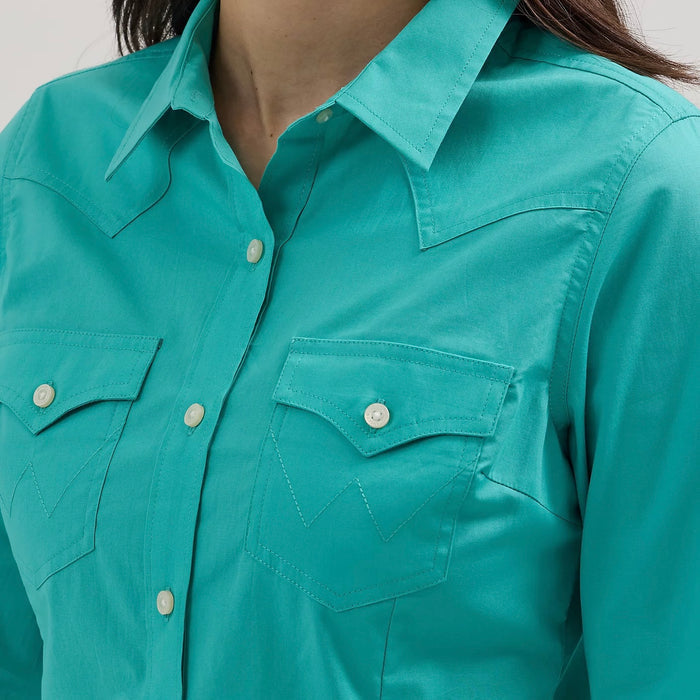 Wrangler Women - Solid Western Shirt (Aqua) 112358060