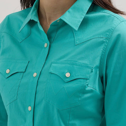 Wrangler Women - Solid Western Shirt (Aqua) 112358060