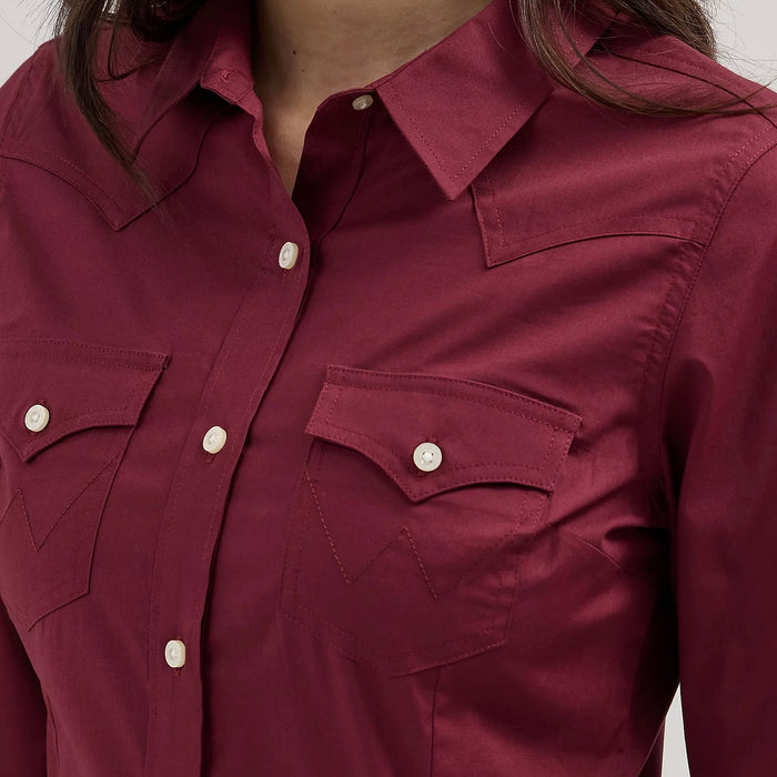 Wrangler Women - Solid Western Shirt (Maroon) 112358014